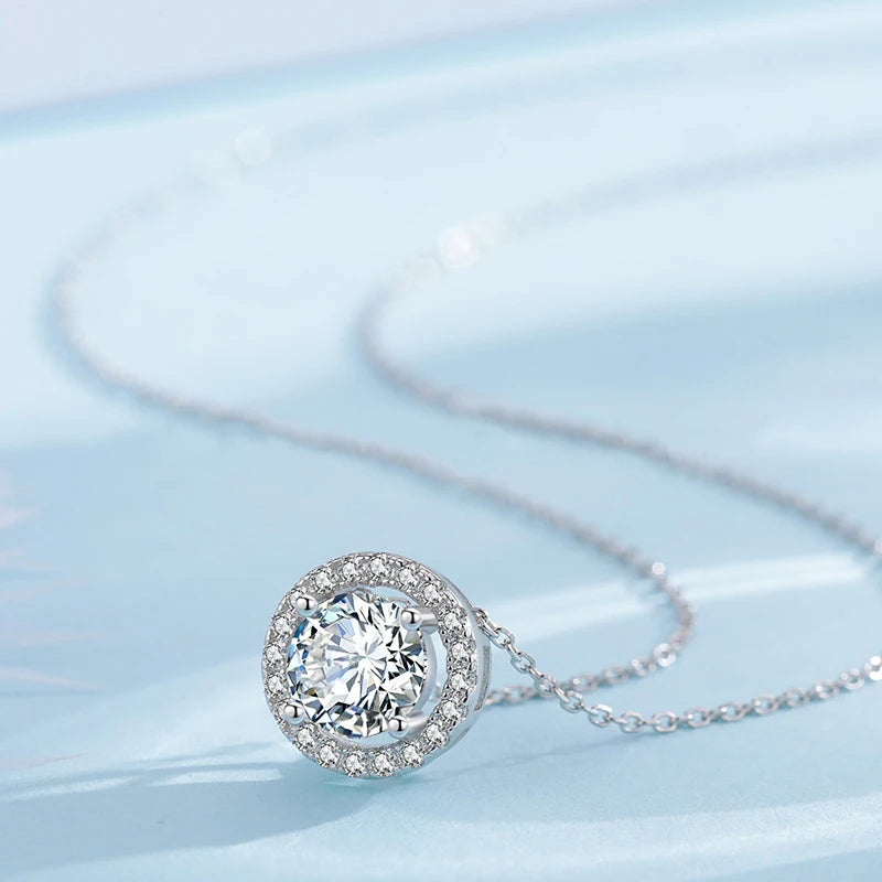 Moissanite Halo Pendant Necklace D Color VVS1 Brilliant Diamond With GRA Certified